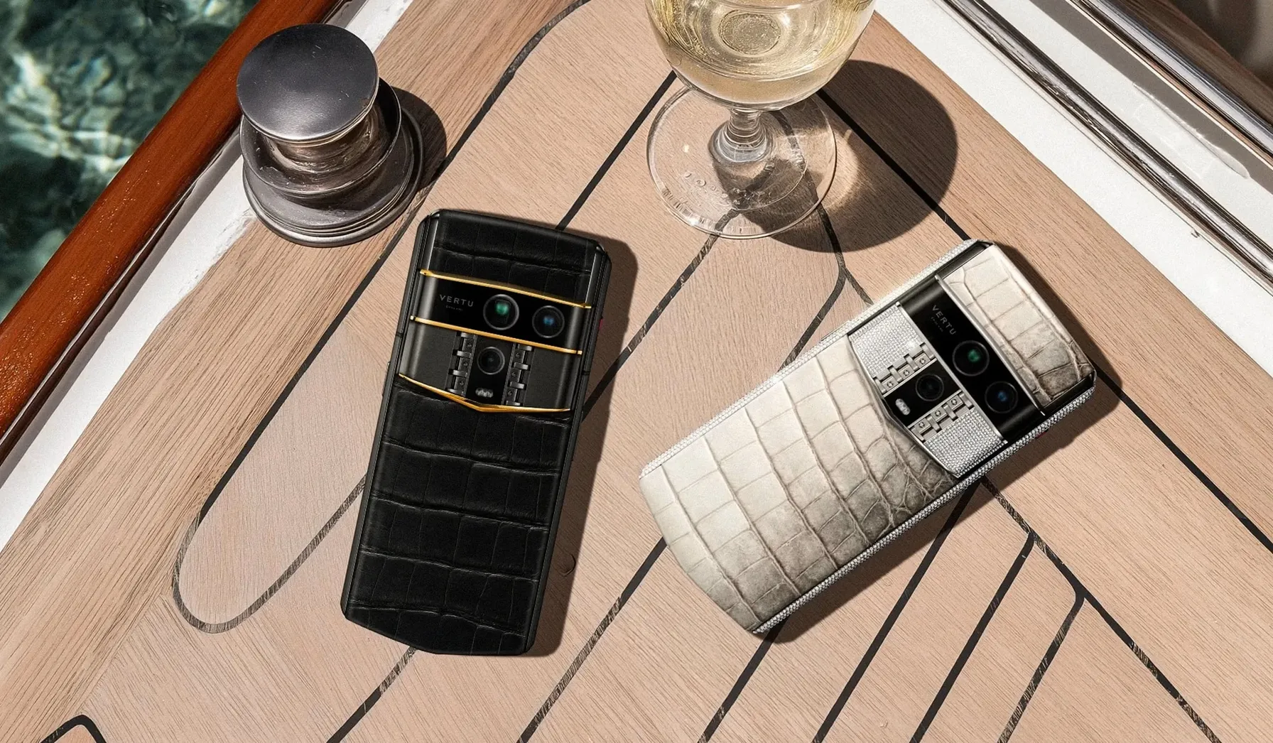 Vertu Agent Q الذكرى السنوية الـ27